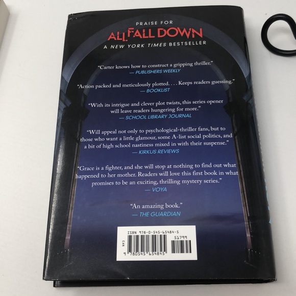 NYT Bestselling Author Ally Carter Take the Key & Lock Her Up & See How They Run - Picture 7 of 7